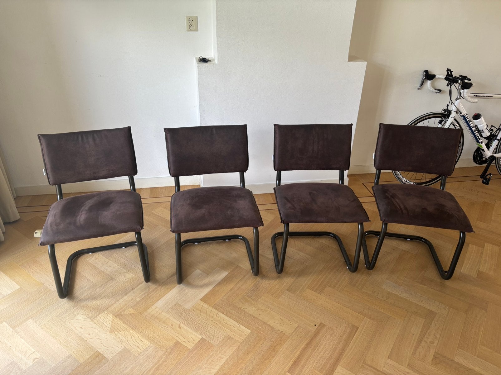 4x DTP Interiors eetkamerstoelen - bruin, Ophalen, Bruin, Zo goed als nieuw, Vier