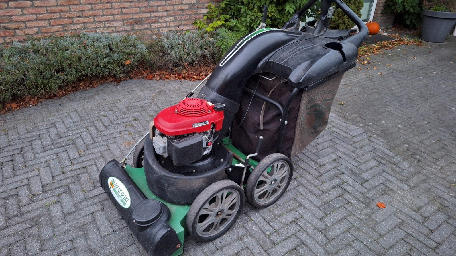 Billy Goat MV650H Multi-Vac Bladzuiger, Ophalen, Gebruikt, Benzine, Billy Goat