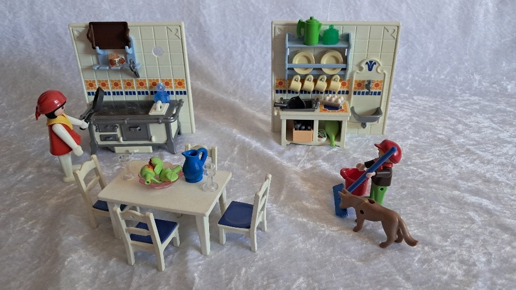 z.g.a.n Oude keuken, Playmobil poppenhuis, fornuis bordenrek, Ophalen of Verzenden, Zo goed als nieuw, Losse onderdelen, Overige typen