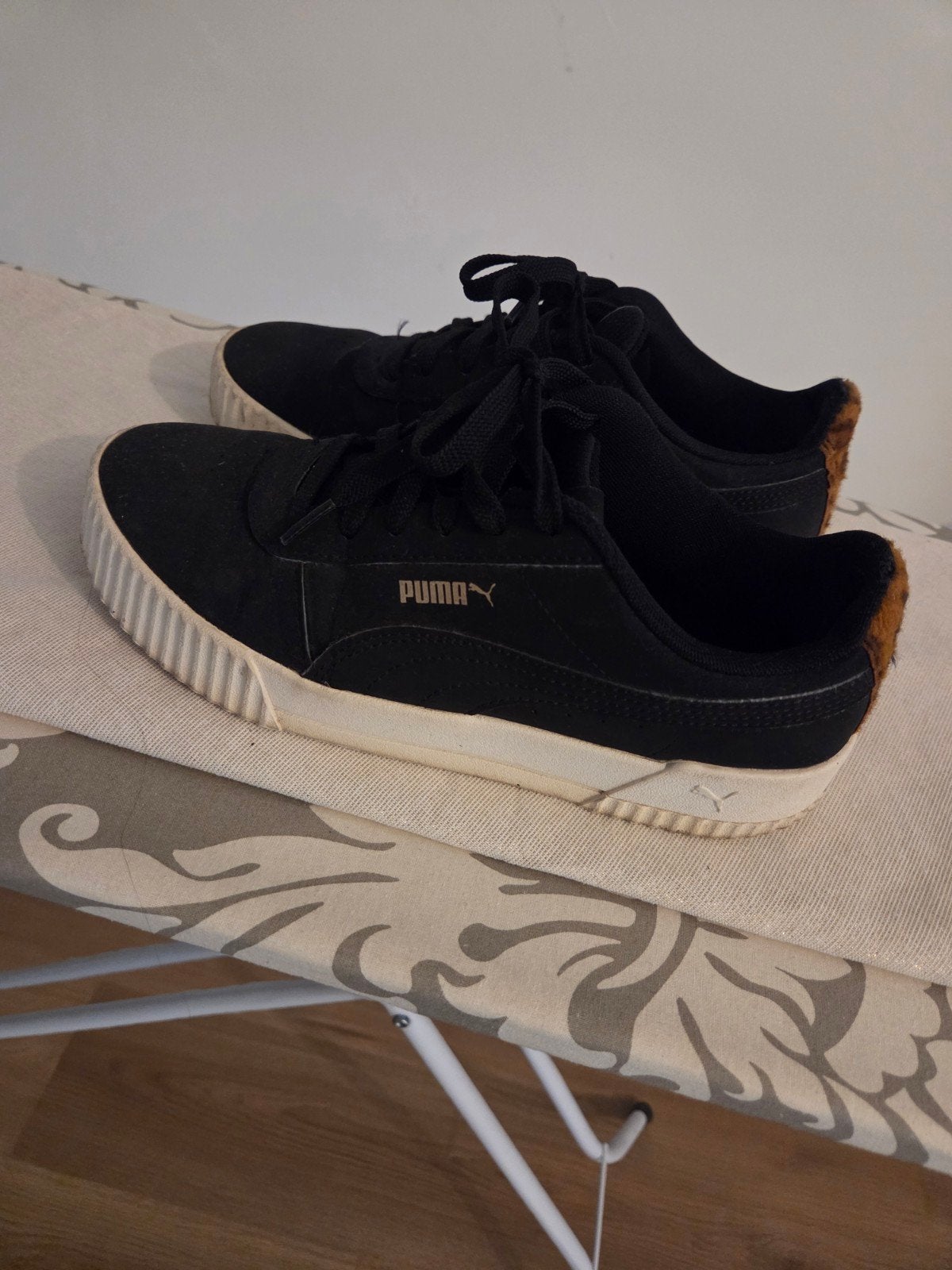 Puma sneakers zwart met luipaardprint, maat 39, Ophalen, Puma, Zwart, Sneakers of Gympen