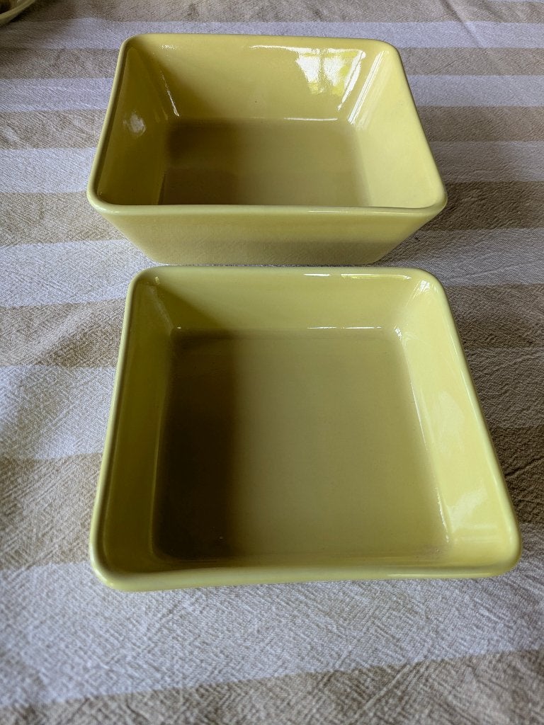 vintage Arabia Teema schalenset geel, Gebruikt, Keramiek, Ophalen of Verzenden, Schaal of Schalen