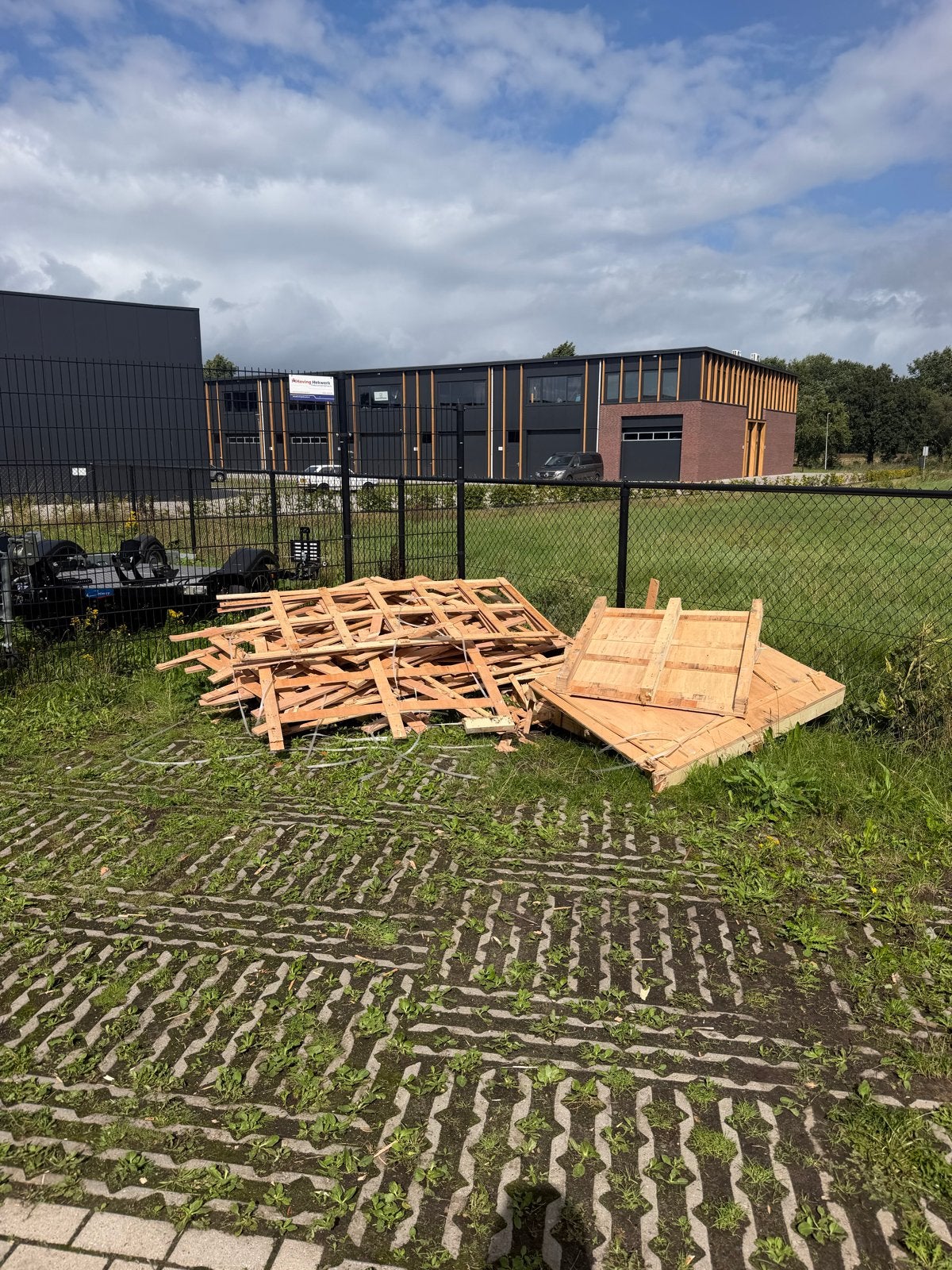 Gebruikte houten pallets en planken, Ophalen, Gebruikt, Minder dan 25 mm, Grenen