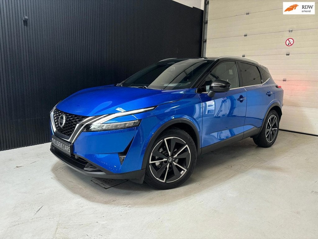 Nissan Qashqai 1.3 MHEV Tekna HUD/Pano/360CAM/Keyless, Auto's, Nissan, Zwart, 4 cilinders, Blauw, Bedrijf
