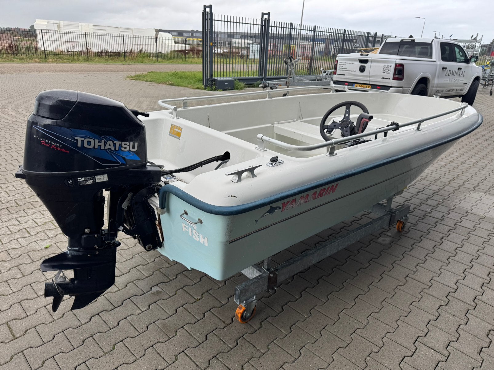 Yamarin 415 - Tohatsu 30 pk ( Hydraulische besturing ), Watersport en Boten, Vis- en Consoleboten, Info@admiraal-watersport.nl