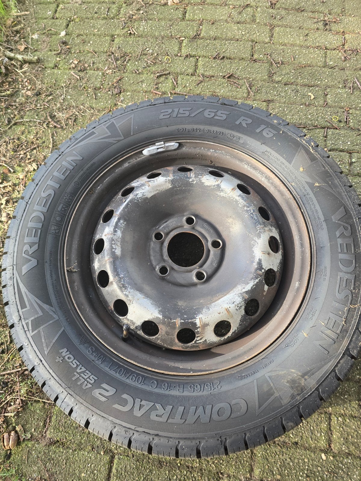 Vredestein All Season Banden - Slechts 500km gebruikt, 16 inch, Ophalen of Verzenden, All Season, Band(en)