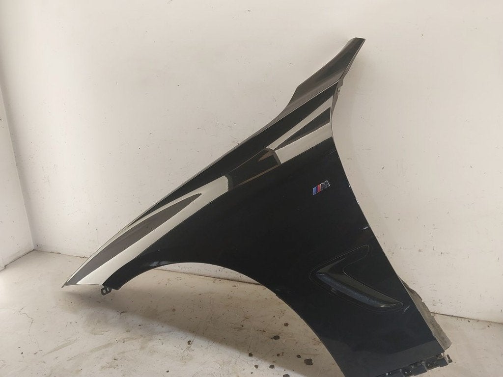 Spatbord Links Voor BMW 3 serie (F30) 2018 41009633547, Gebruikt, Petuelring 130, München 80809, , Duitsland, BMW, Bayerische Motoren Werke AG
