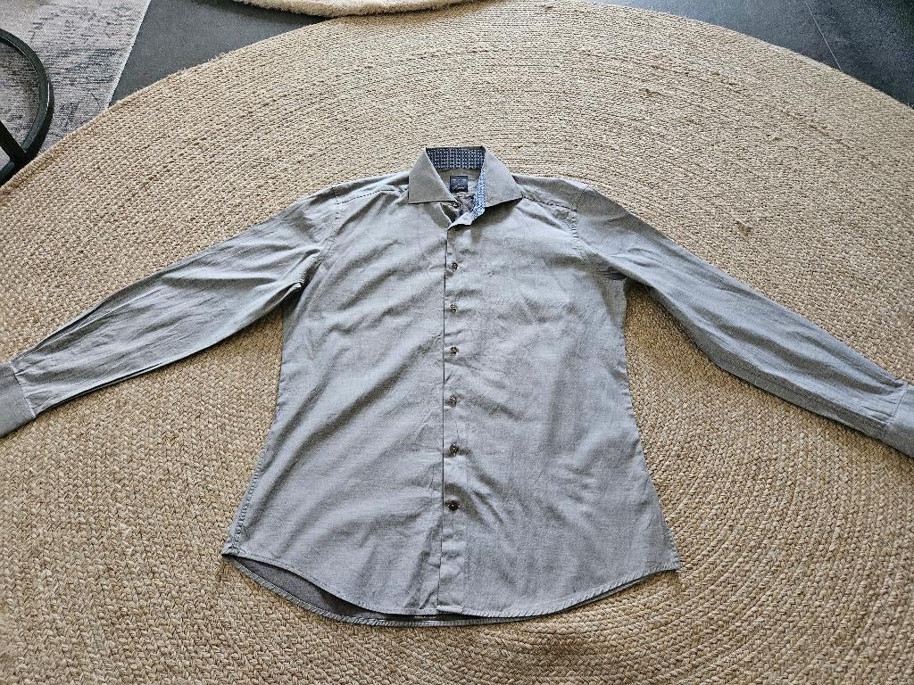 Grijs overhemd van 717 refined, maat 41, Kleding | Heren, Overhemden, 717 refined, Ophalen of Verzenden, Zo goed als nieuw, Halswijdte 41/42 (L)