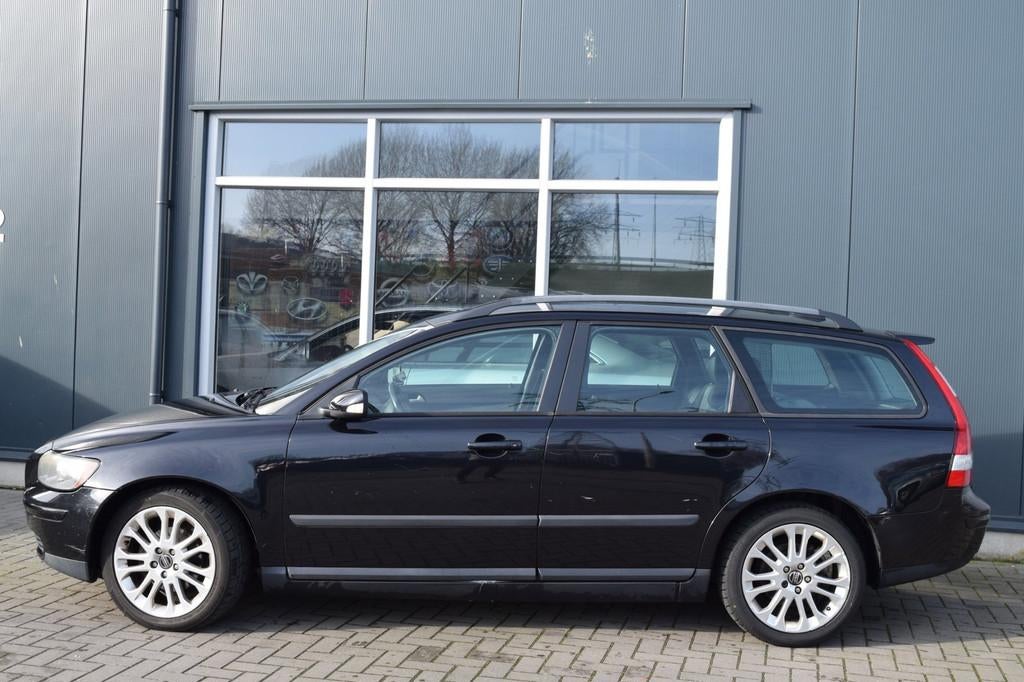 Volvo V50 1.8 Elite | LEES BESCHRIJVING !, Voorwielaandrijving, 125 pk, 4 cilinders, Zwart