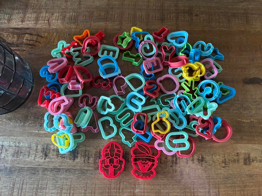Meer dan 90 bak figuren, Ophalen of Verzenden, Zo goed als nieuw