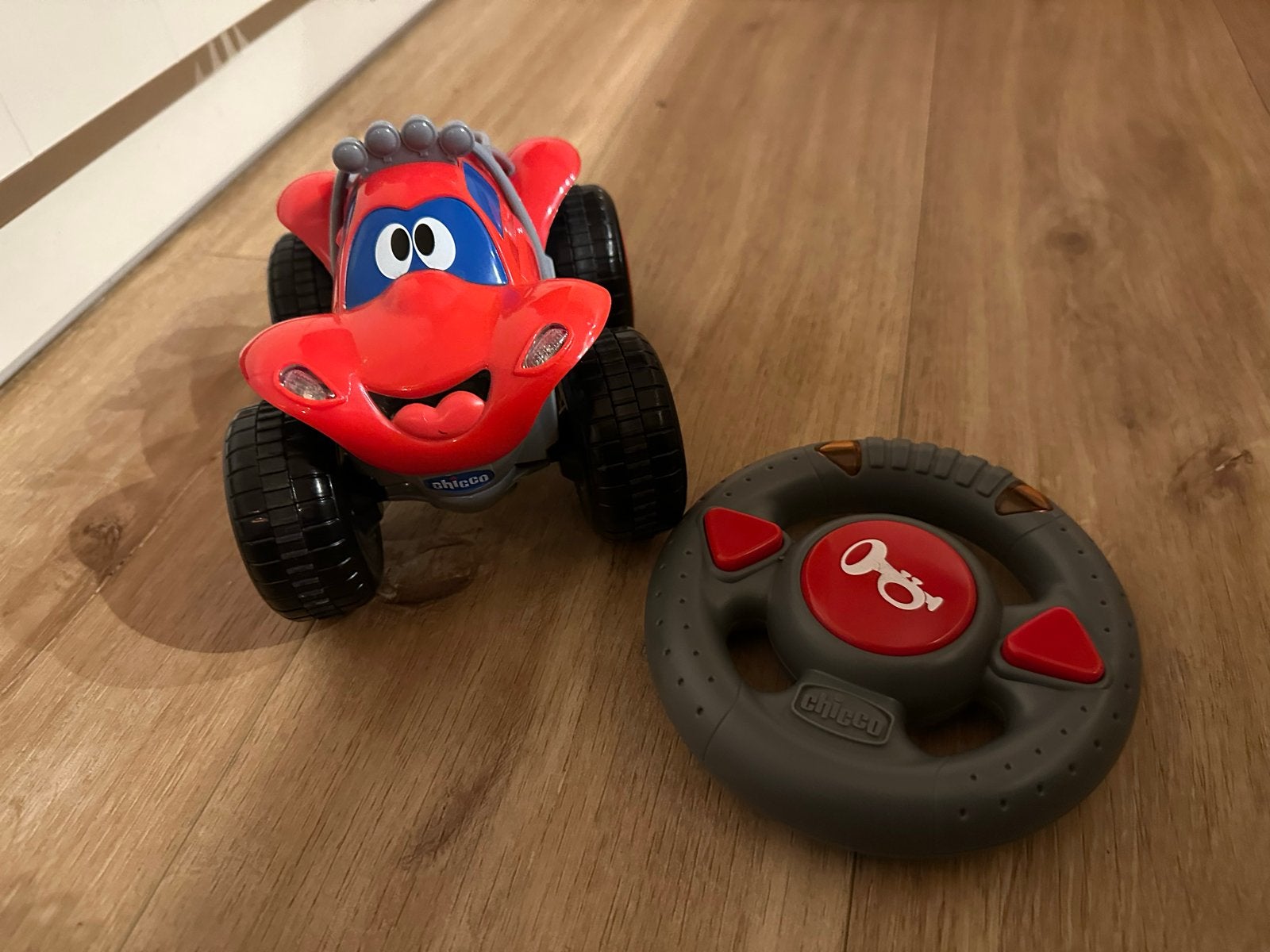 Chicco Afstandsbestuurbare Auto met Stuurwiel, Ophalen, Zo goed als nieuw, Overige typen
