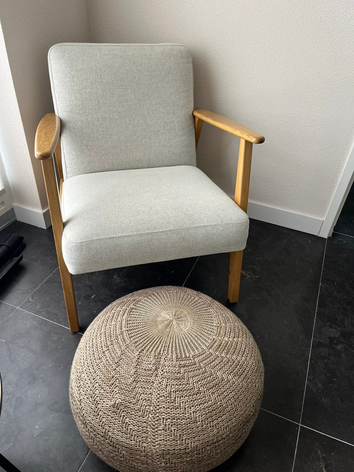 Prachtige IKEA fauteuil / stoel (Ekenäset) + GRATIS poef, Ophalen, Zo goed als nieuw, 75 tot 100 cm, 50 tot 75 cm