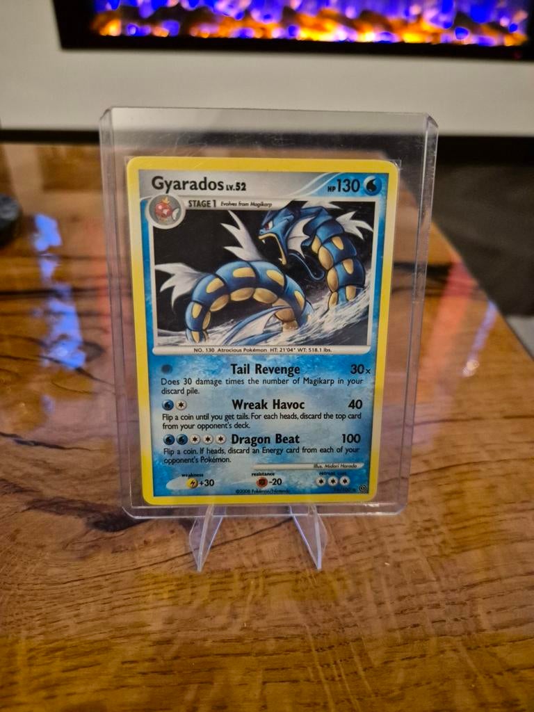 Gyarados Pokémon kaart (LV.52) - Zeldzaam verzamelobject, Ophalen of Verzenden, Zo goed als nieuw, Losse kaart