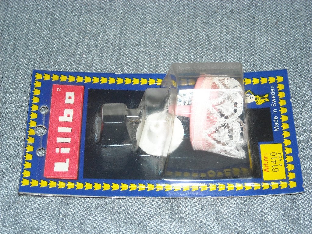 Lillbo hanglamp in ongeopende verpakking - past in Lundby, Ophalen of Verzenden, Nieuw, Poppenhuis