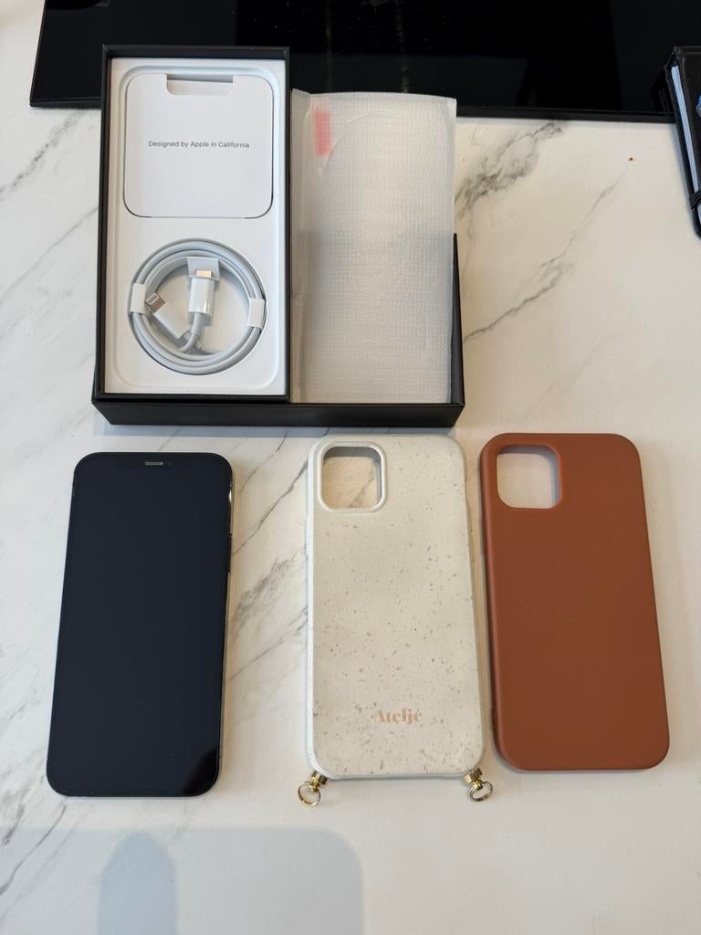 Iphone 12 pro 256gb blauw - super staat! Incl Atelje hoesje, 256 GB, Gebruikt, 86 %, Blauw