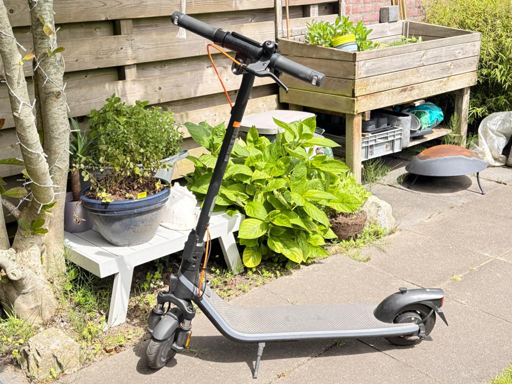 Segway Ninebot E2 Plus E II Elektrische step Z.G.A.N., Fietsen en Brommers, Steps, Zo goed als nieuw, Elektrische step (E-scooter)