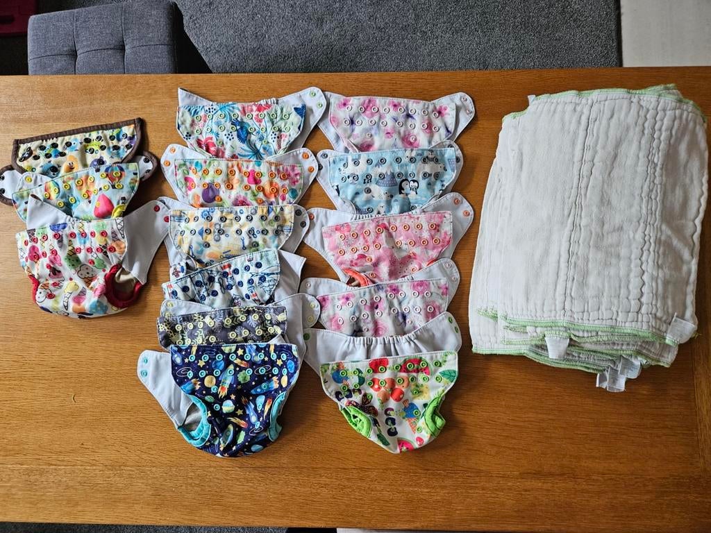 Wasbare luiers; pakket met overbroekjes en prefolds., Kinderen en Baby's, Ophalen of Verzenden, Jongetje of Meisje