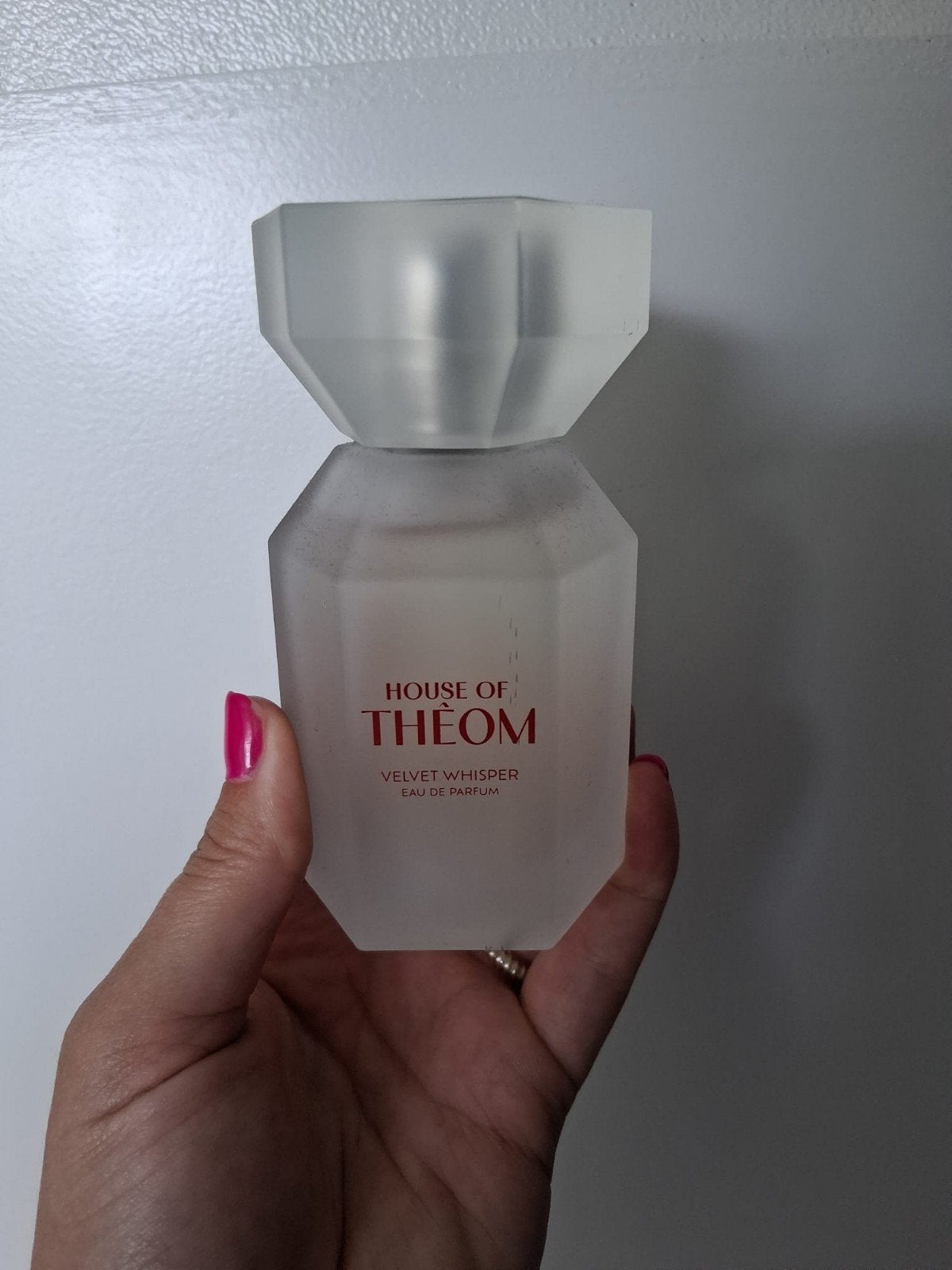 House of Theom Velvet Whisper Eau de Parfum (2x gebruikt), Sieraden, Tassen en Uiterlijk, Uiterlijk | Parfum, Ophalen of Verzenden