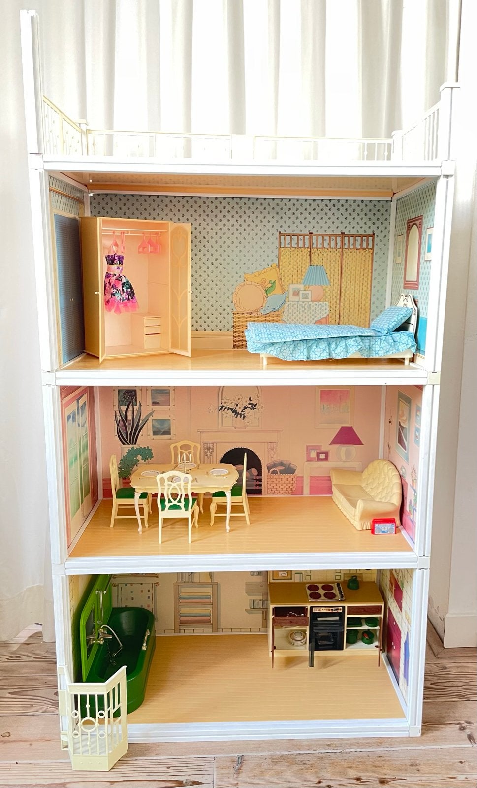 Vintage Sindy poppenhuis met accessoires, Ophalen, Gebruikt, Poppenhuis