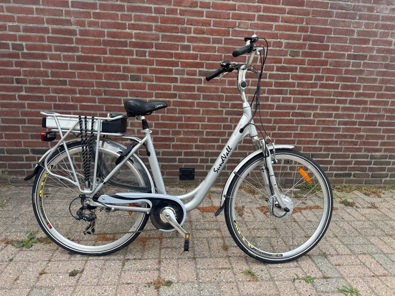 Elektrische fiets met motorprobleem. Sundvall Alicante, Minder dan 30 km per accu, Gebruikt, 47 tot 51 cm, Ophalen