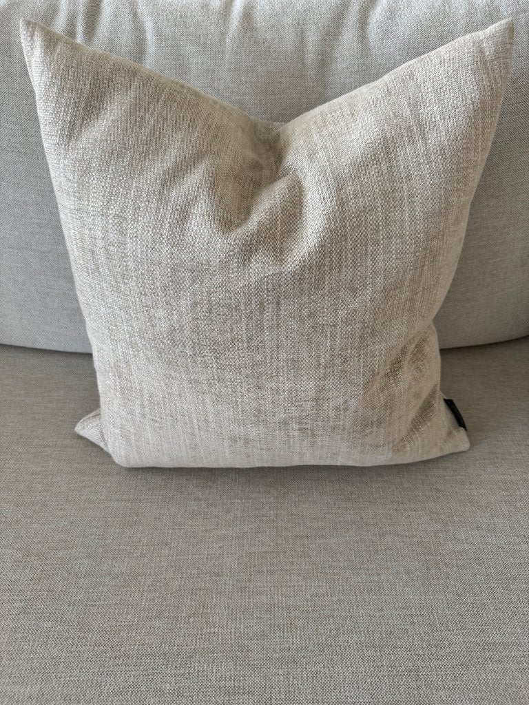 Eric kuster kussen, Huis en Inrichting, Beige, Vierkant, Zo goed als nieuw, Sierkussen