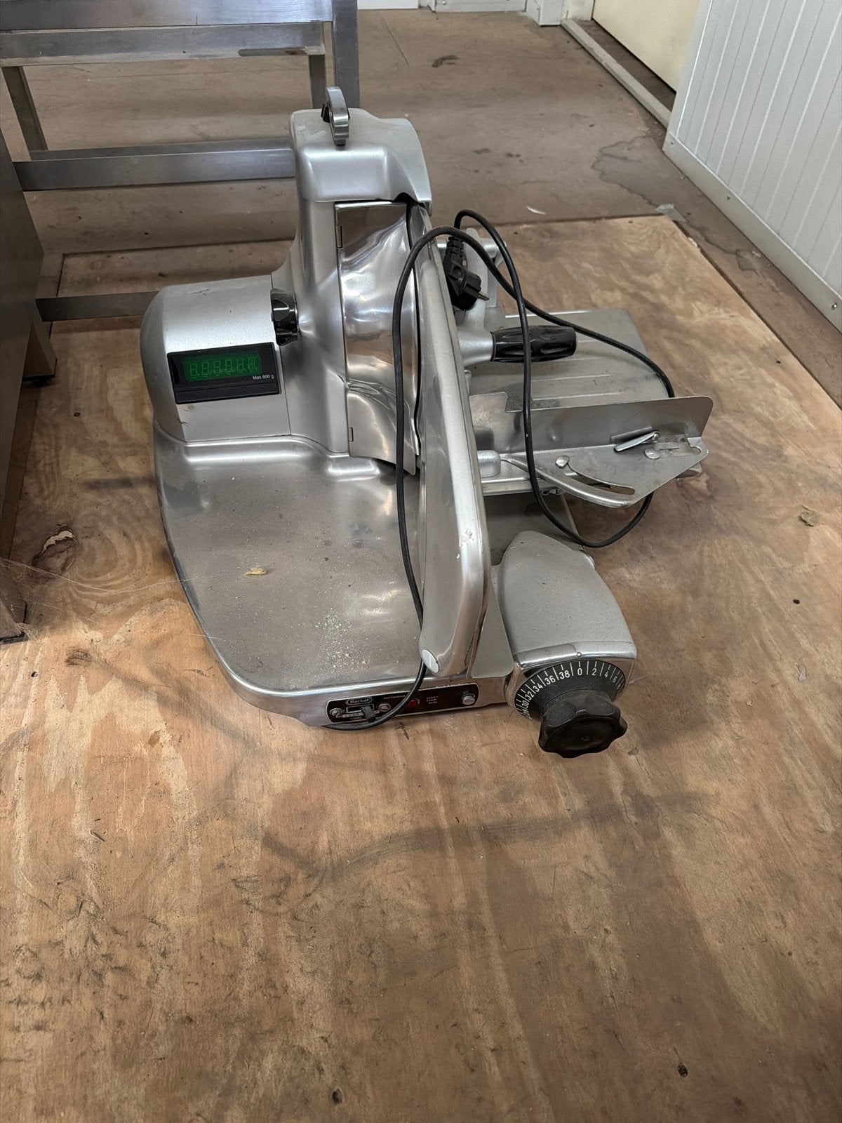 Berkel Vleeswarensnijmachine met Weegschaal, Ophalen, Gebruikt, Bakkerij en Slagerij