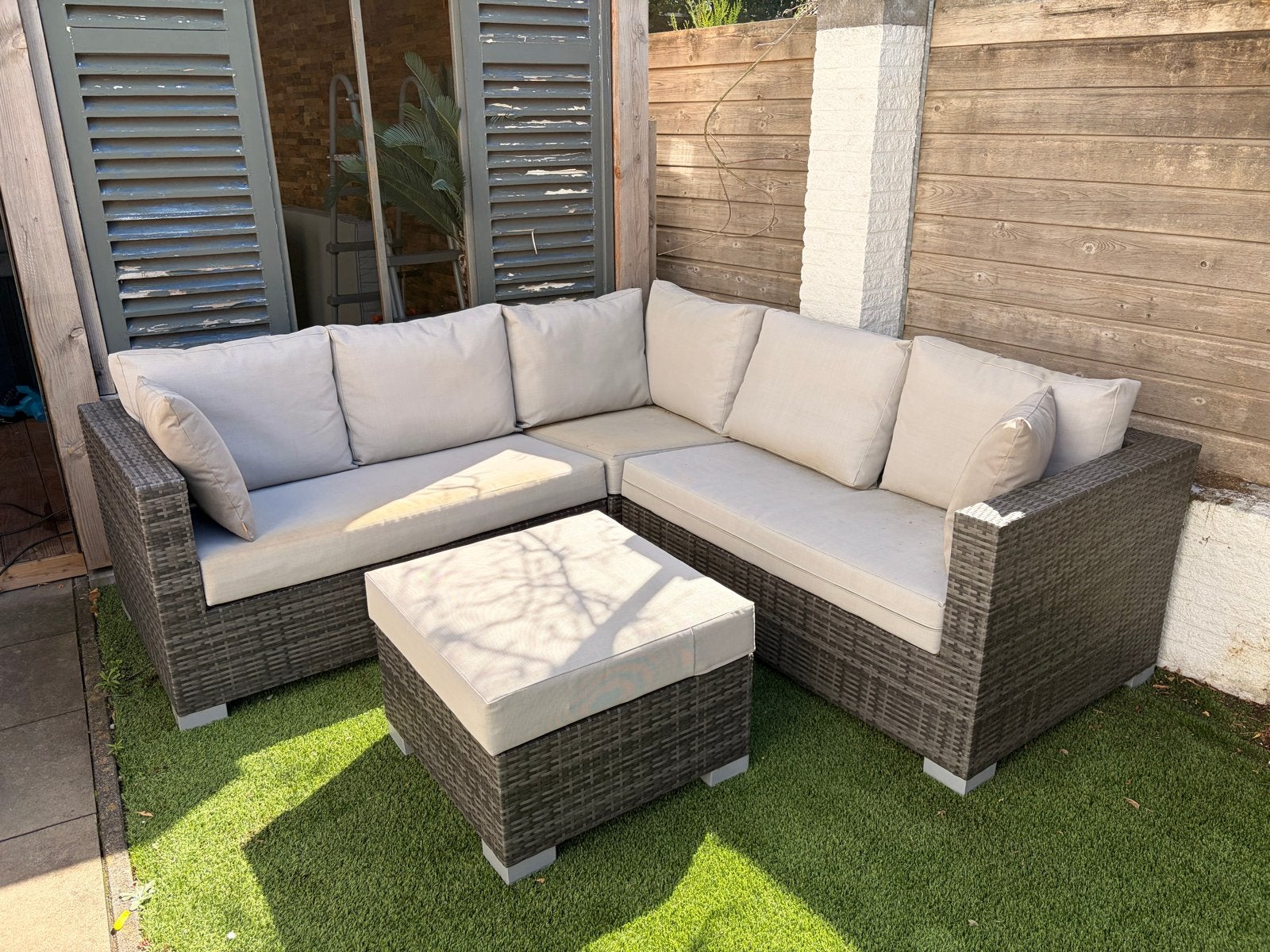 Buitenhof loungeset met Life kussens + hocker, Tuin en Terras, Ophalen, 5 zitplaatsen, Gebruikt, Loungeset