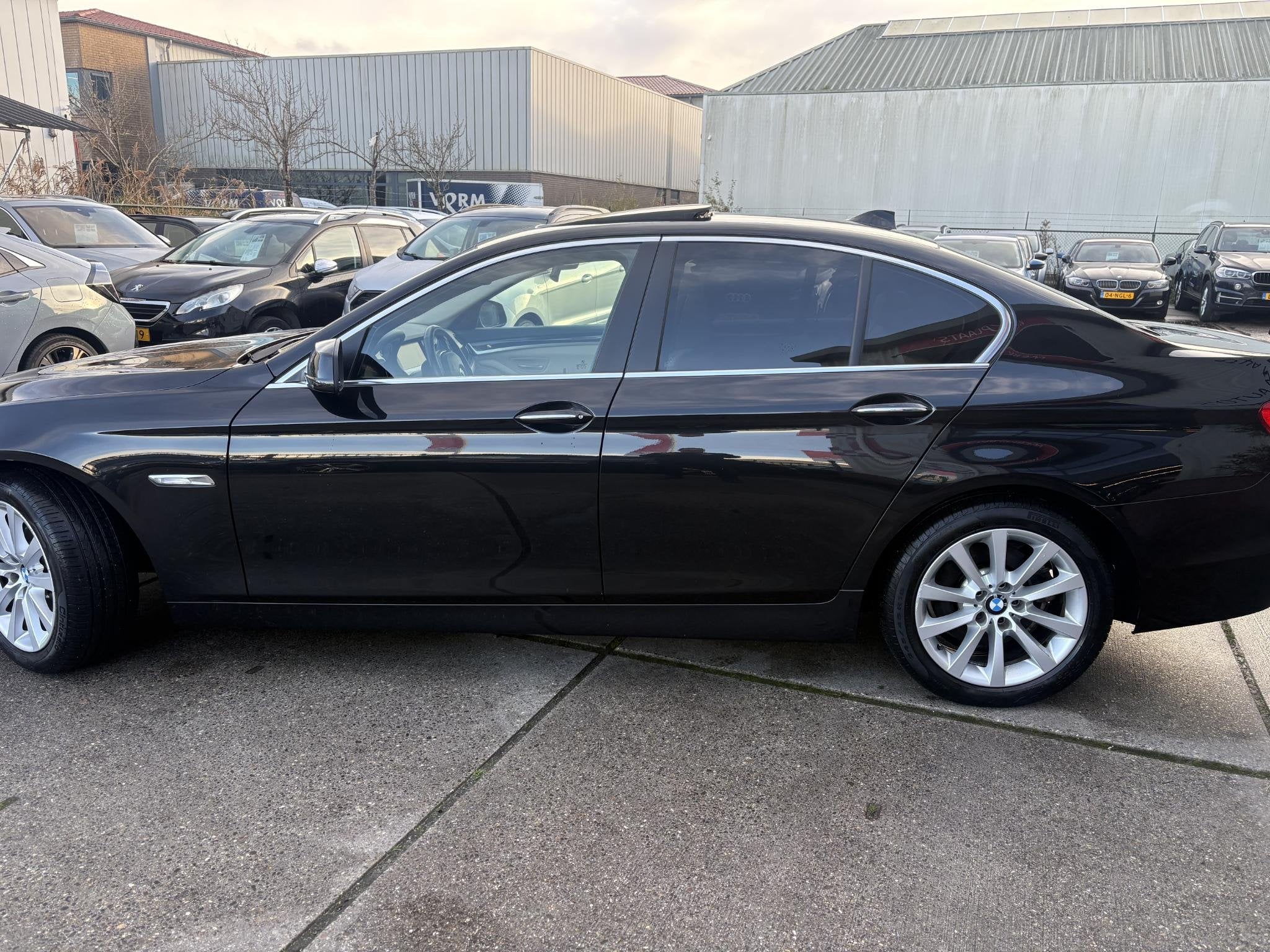 BMW 5-serie 530i High Executive M Sport Memory, stoelverwarm, Auto's, Euro 5, Achterwielaandrijving, Gebruikt, 2000 kg