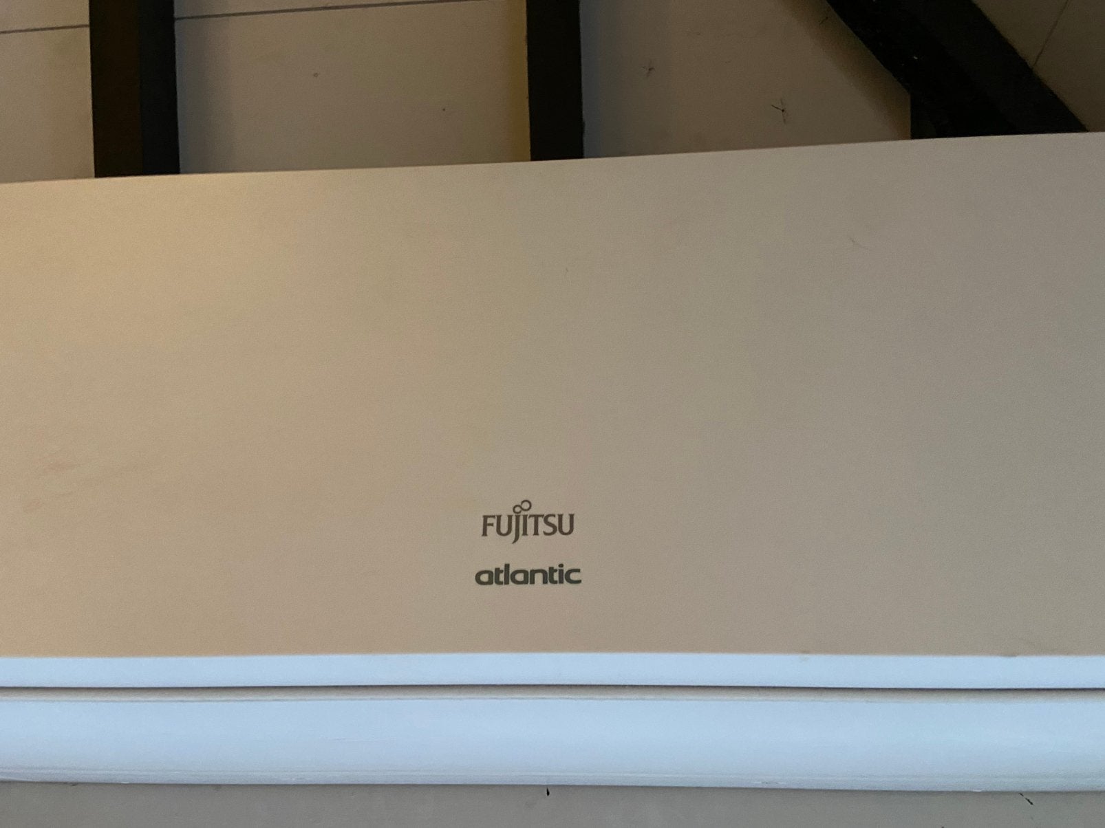 Fujitsu Atlantic airco bijna nieuw, Ophalen, Verwarmen, Minder dan 60 m³, 3 snelheden of meer