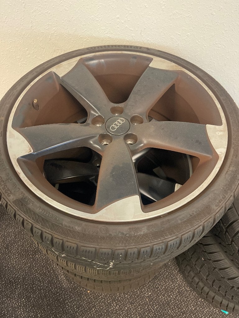 Audi A1 en A3 velgen, Ophalen