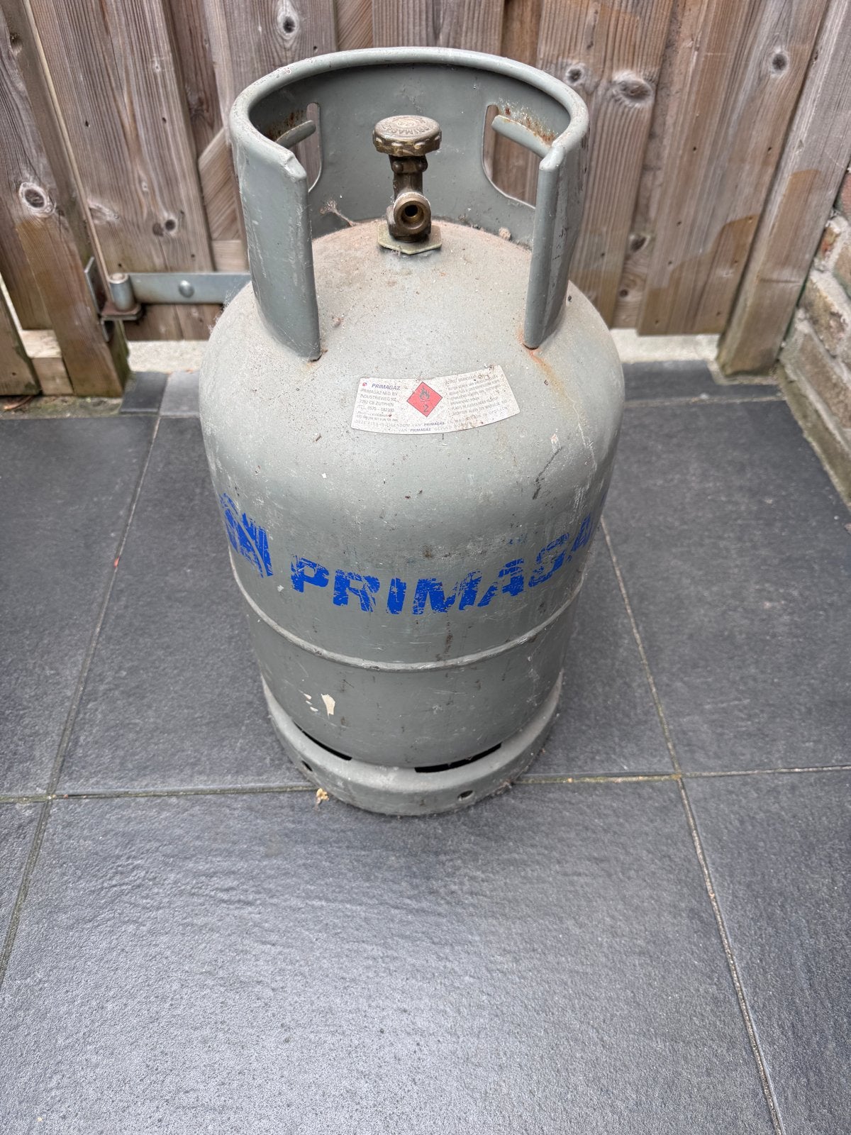 Lege Primagaz gasfles (10.5 kg), Ophalen, Gebruikt
