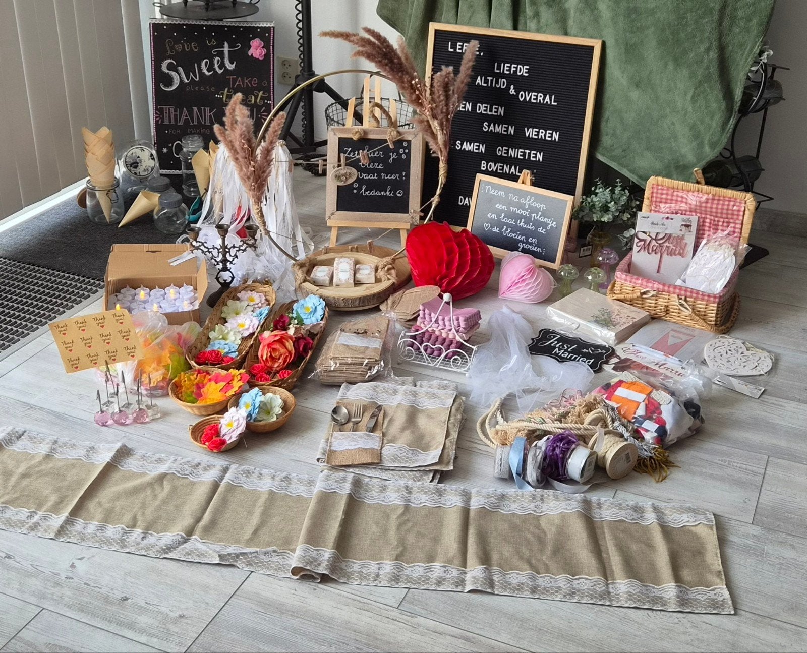 HEEL VEEL Feest decoratie voor bv bruiloft, zie omschrijving, Ophalen, Zo goed als nieuw, Versiering