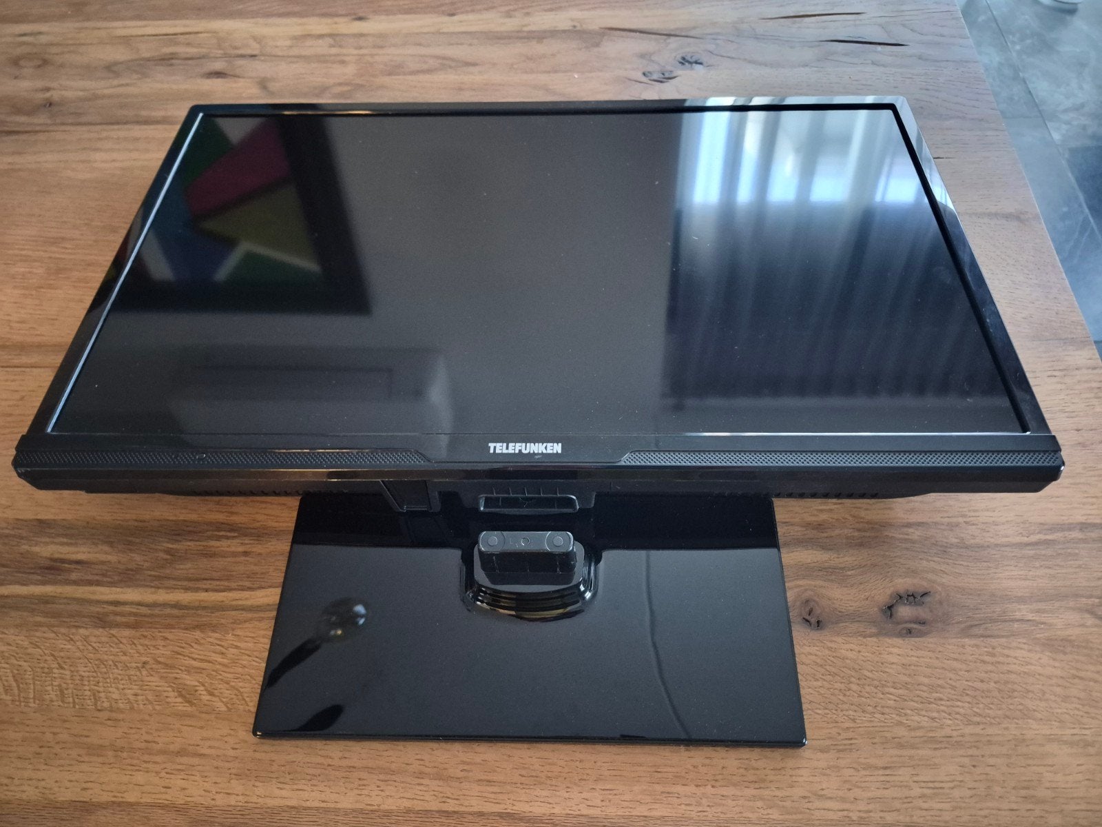 12 volt smart tv voor camper of caravan, Caravans en Kamperen, Ophalen