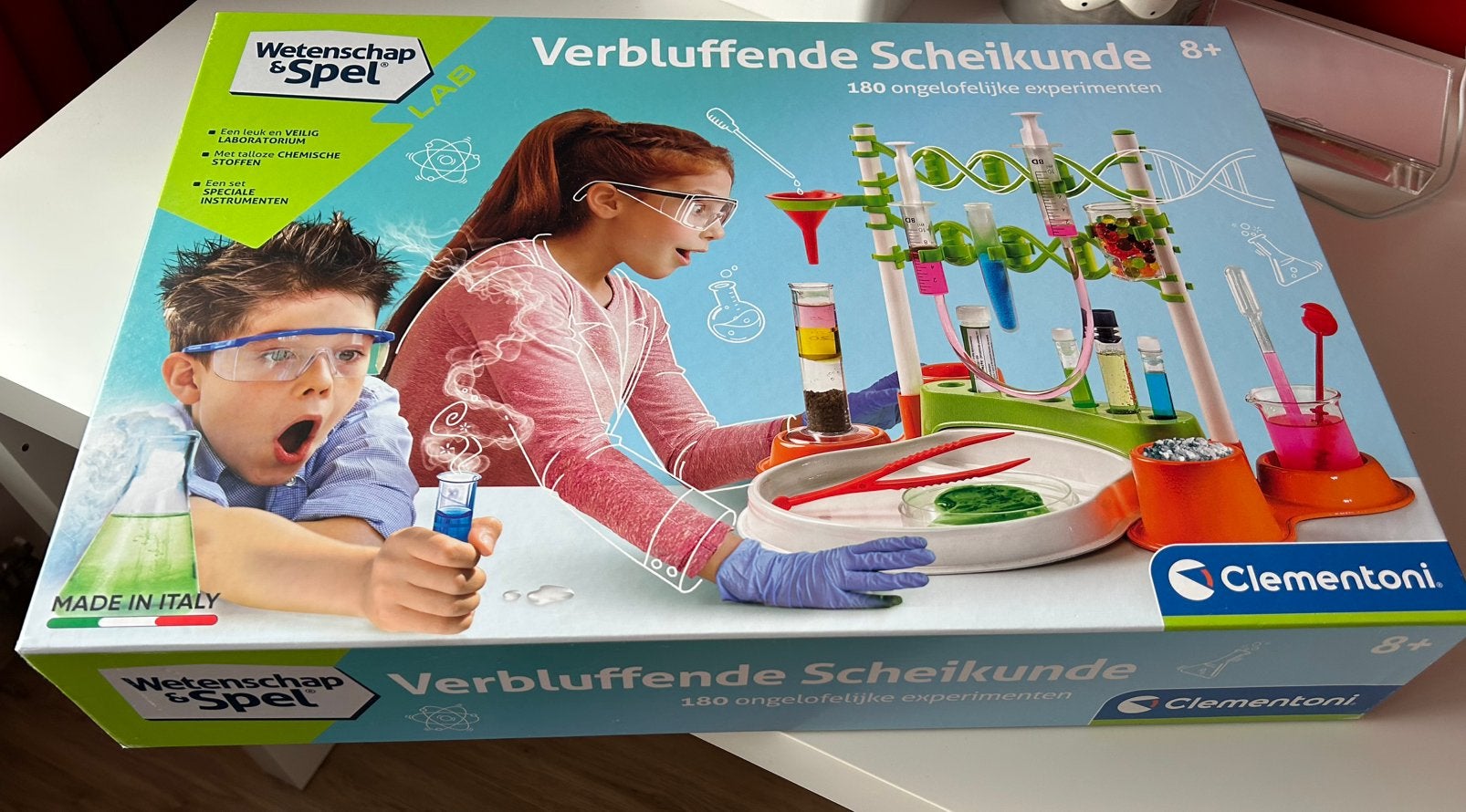 Clementoni Wetenschap & Spel: Verbluffende Scheikunde, Ophalen of Verzenden, Zo goed als nieuw, Ontdekken