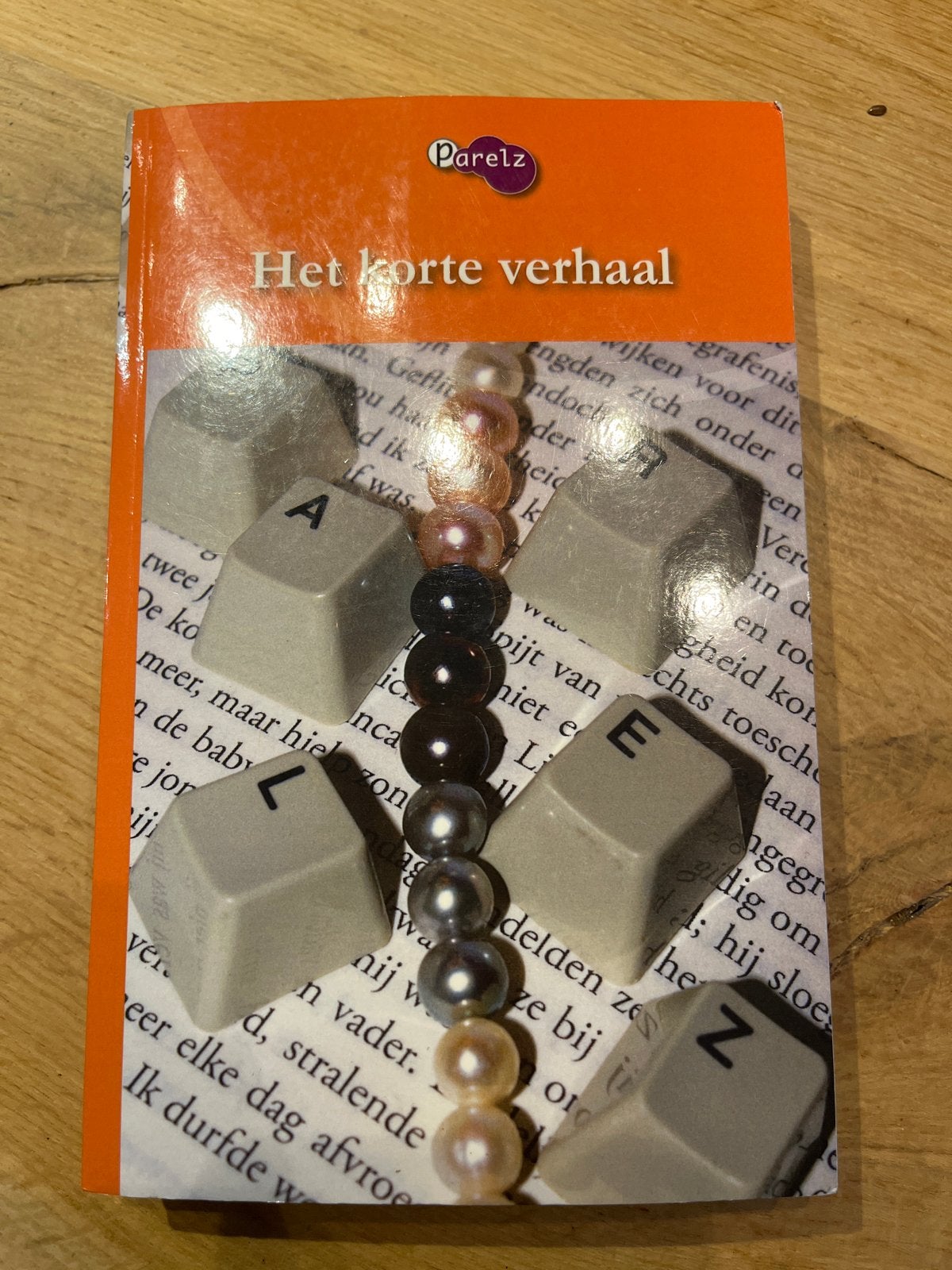 Het korte verhaal - Parelz, Boeken, Ophalen of Verzenden, Gelezen, Nederland