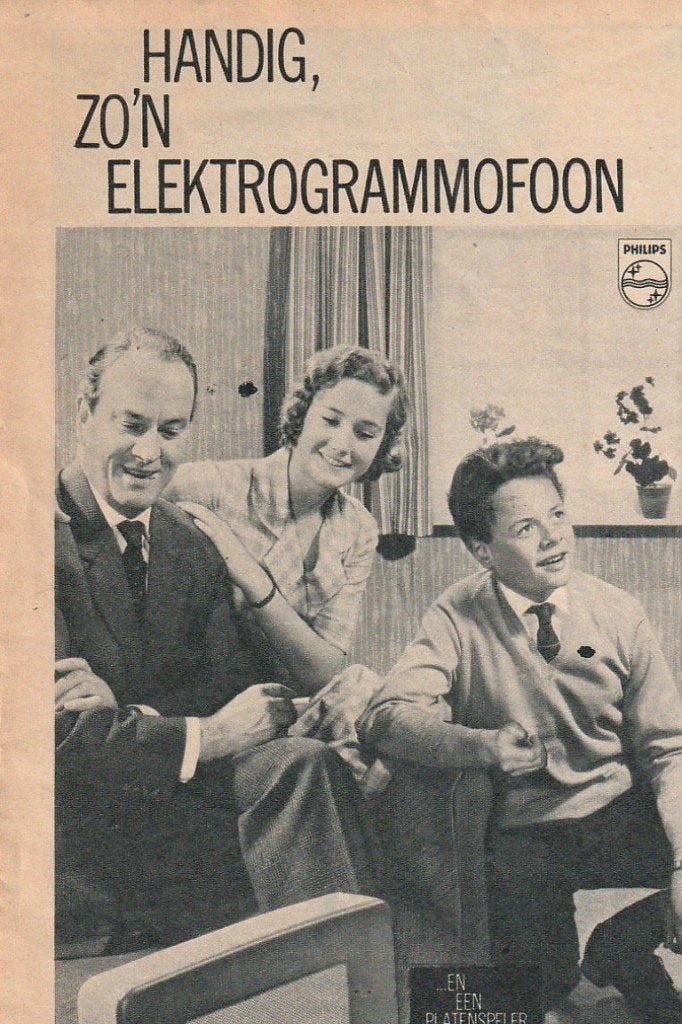 Retro reclame 1960 Philips platenspeler jongetje ouders, Verzamelen, Verzenden, Overige typen