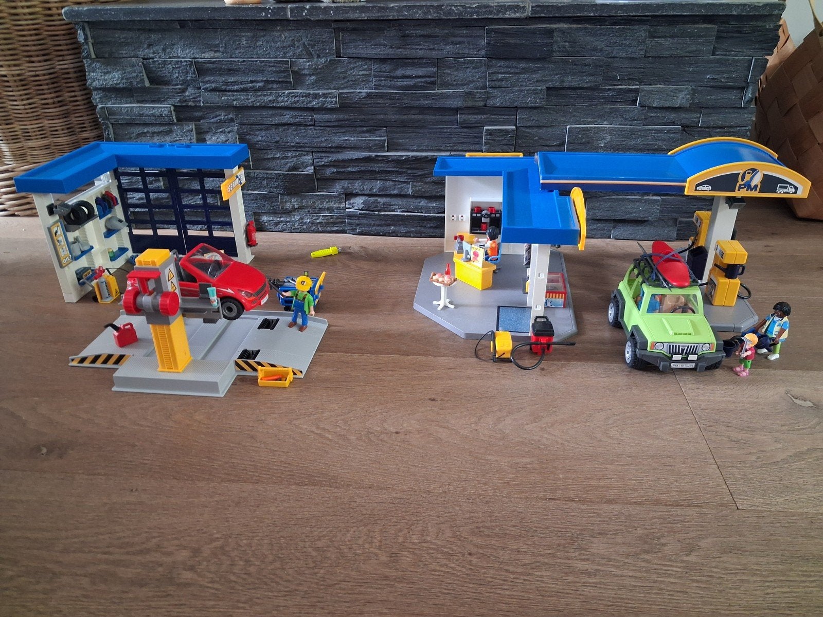 Playmobil tankstation en garage, Hobby en Vrije tijd, Ophalen of Verzenden, 1:35 tot 1:50
