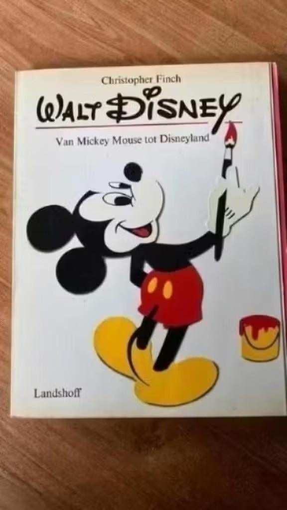 Boek : Walt Disney . Christopher finch . 1975, Ophalen of Verzenden, Mickey Mouse, Gebruikt, Overige typen