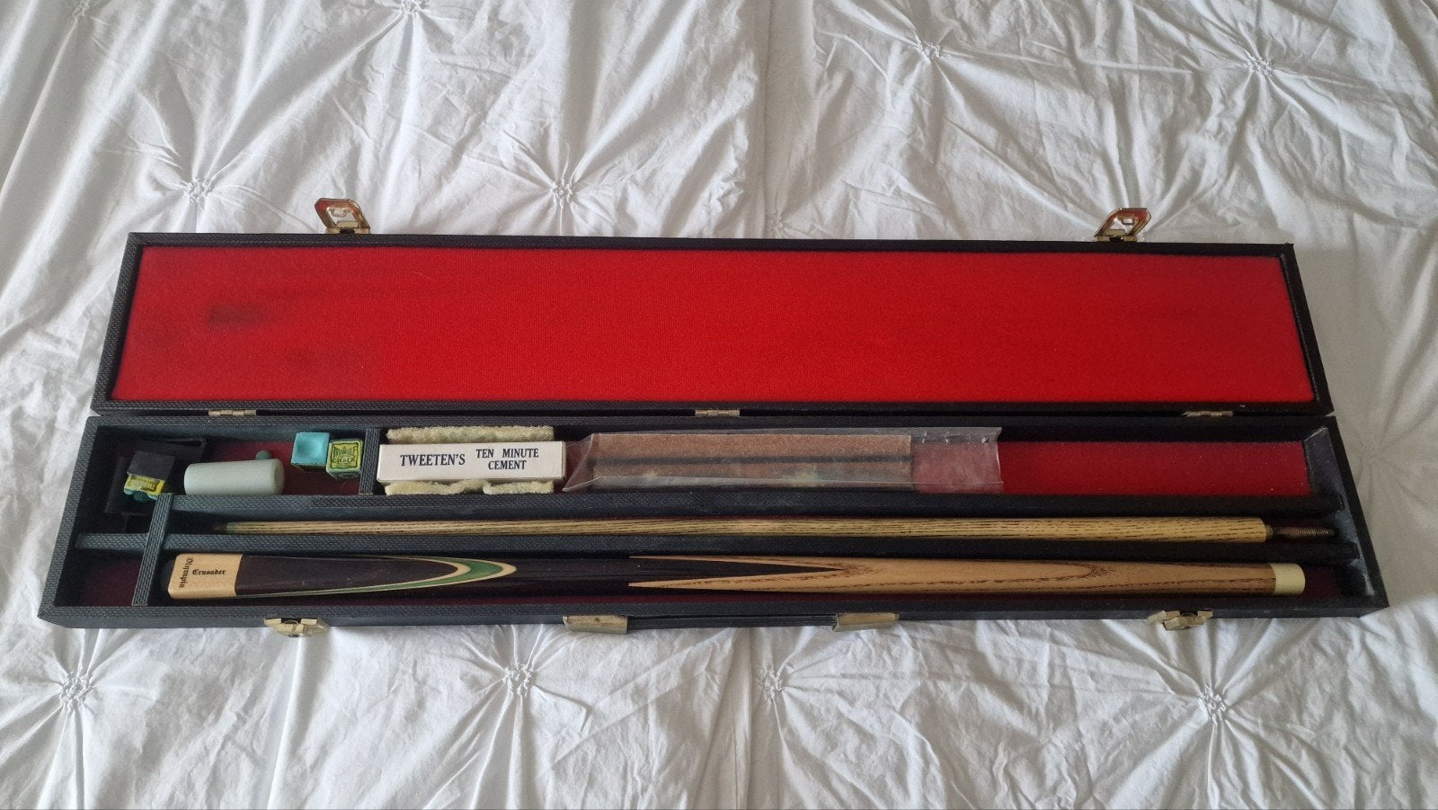 Snooker keu Olympia Crusader, Ophalen of Verzenden, Zo goed als nieuw, Keu of Ballen
