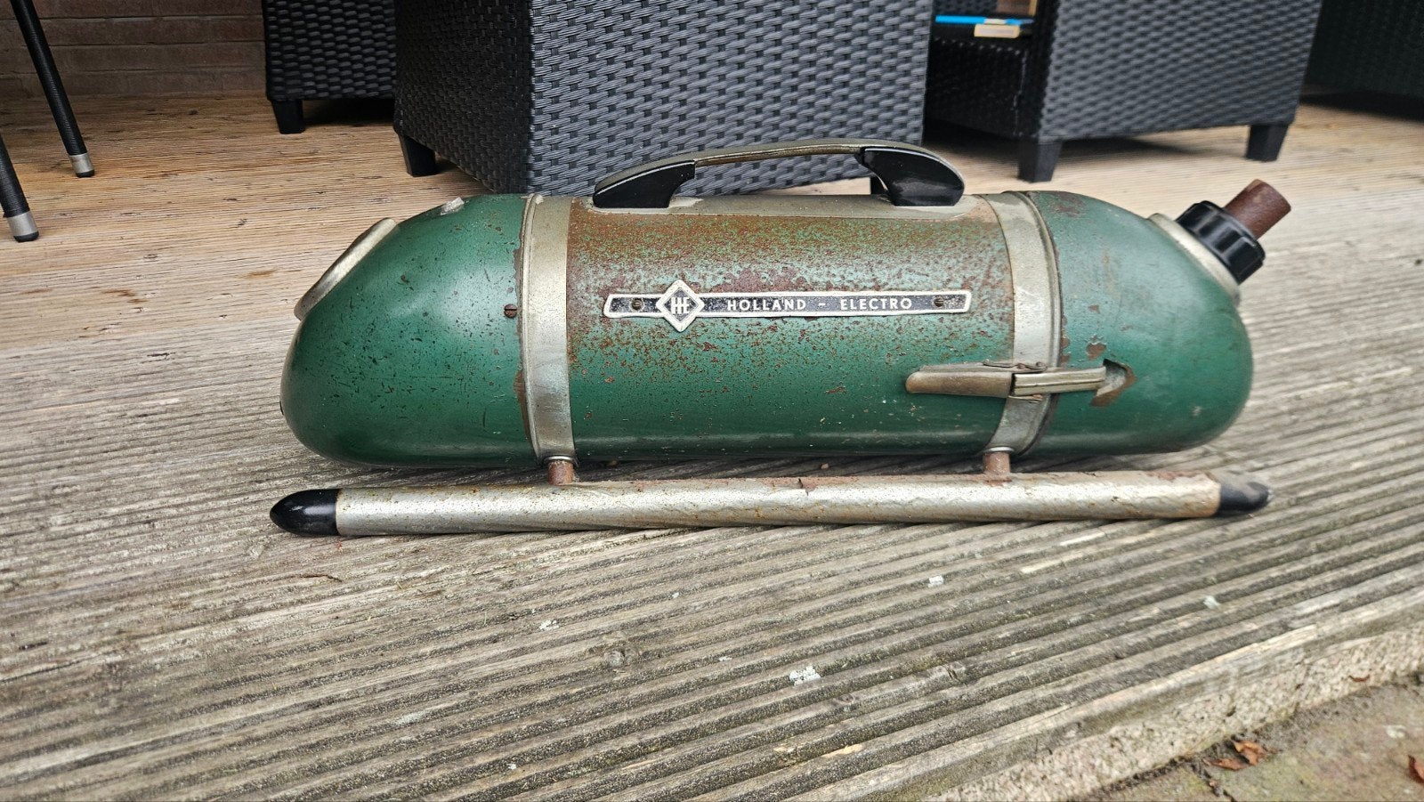 Vintage stofzuiger (Holland Lectro), Ophalen