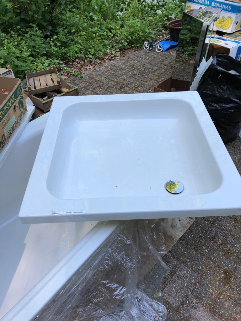Gratis: Sphinx ligbad & douchebak (polyester wit), Doe-het-zelf en Verbouw, Sanitair, Ophalen, Zo goed als nieuw, Bad