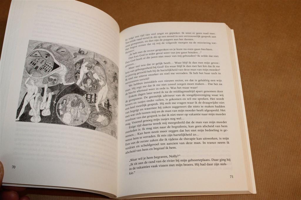 Gedeelde Eenheid — Meervoudige Identiteitsstoornis —Van Gent, Ophalen of Verzenden, Gelezen, Overige onderwerpen, Achtergrond en Informatie