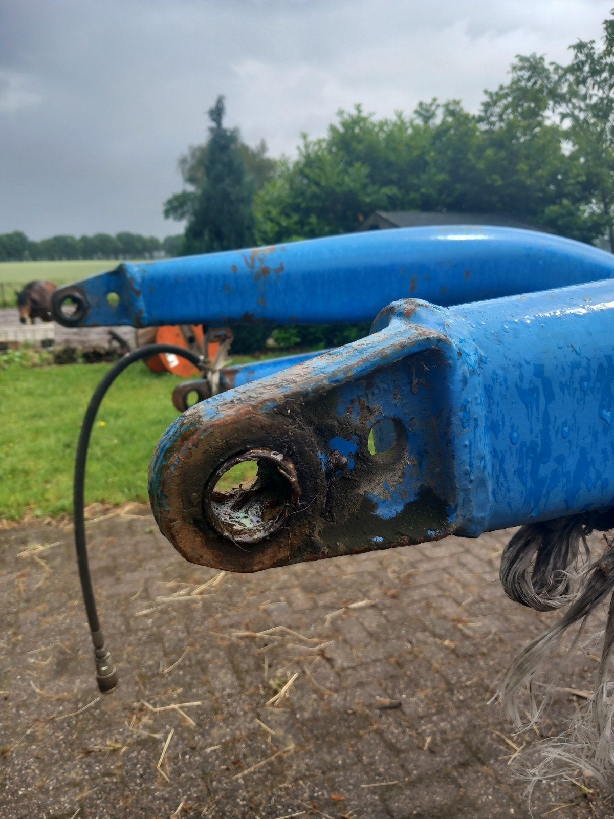 Baas voorlader met grondbak in nieuwstaat, Ophalen of Verzenden