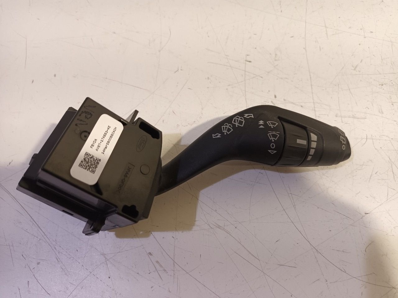 Ruitenwis schakelaar Ford Focus, Onderdelen@venauto.nl, Van der Ven Autorecycling B.V., Gebruikt, Ettenseweg 76, 4706 PB Roosendaal, The Netherlands