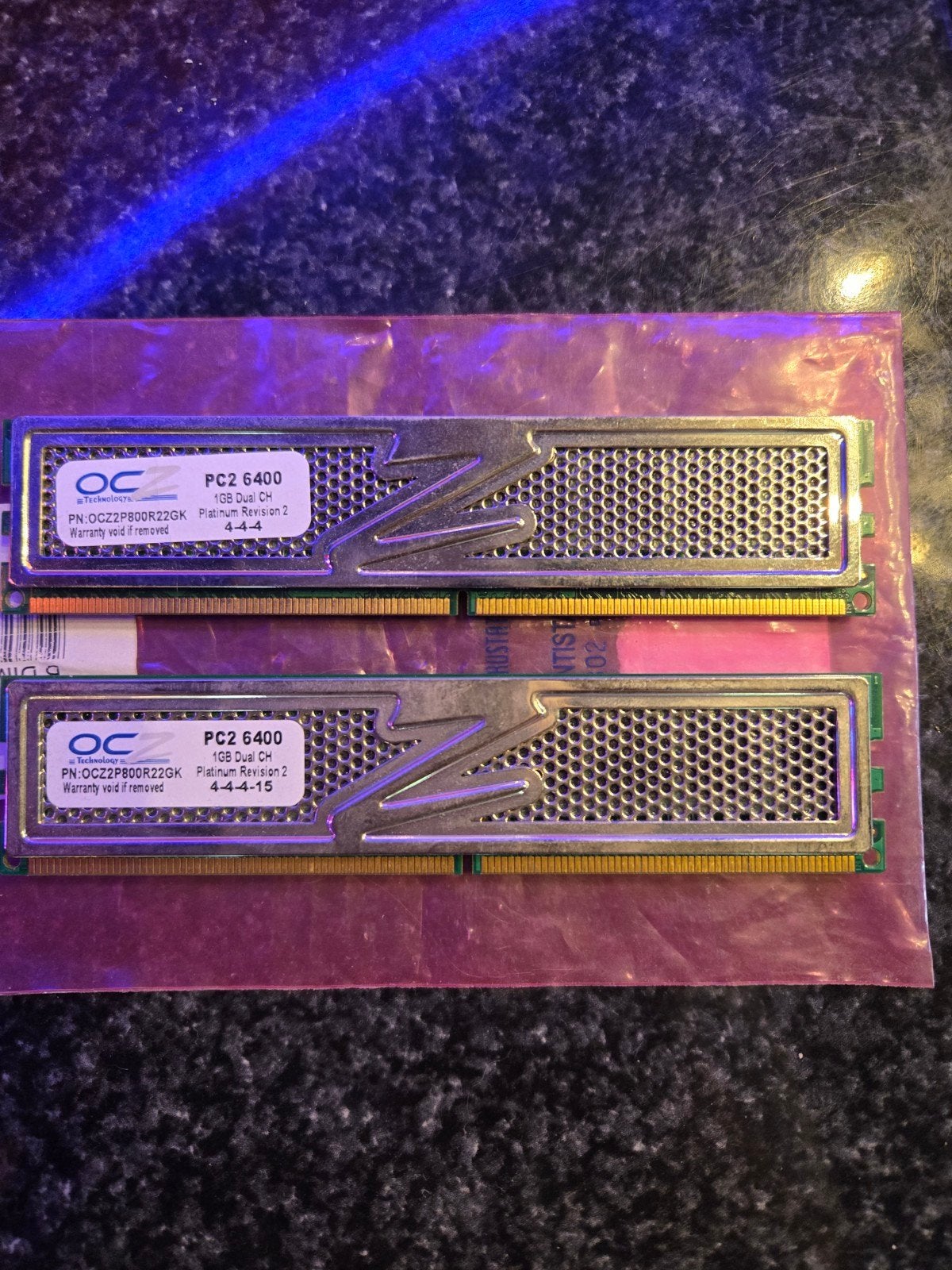OCZ PC2 6400 1GB DDR2 RAM Geheugenmodules (2 stuks), Computers en Software, RAM geheugen, Gebruikt, Ophalen of Verzenden, DDR2