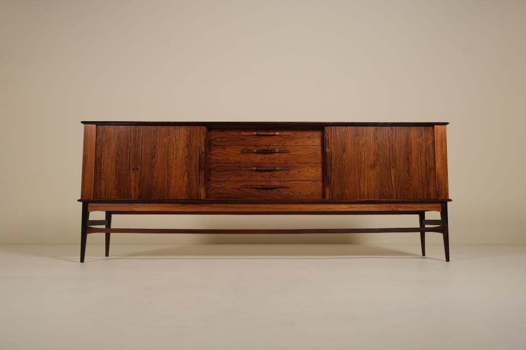 Scandinavisch Palissander Dressoir, Ophalen, Overige materialen, Gebruikt, Met deur(en)