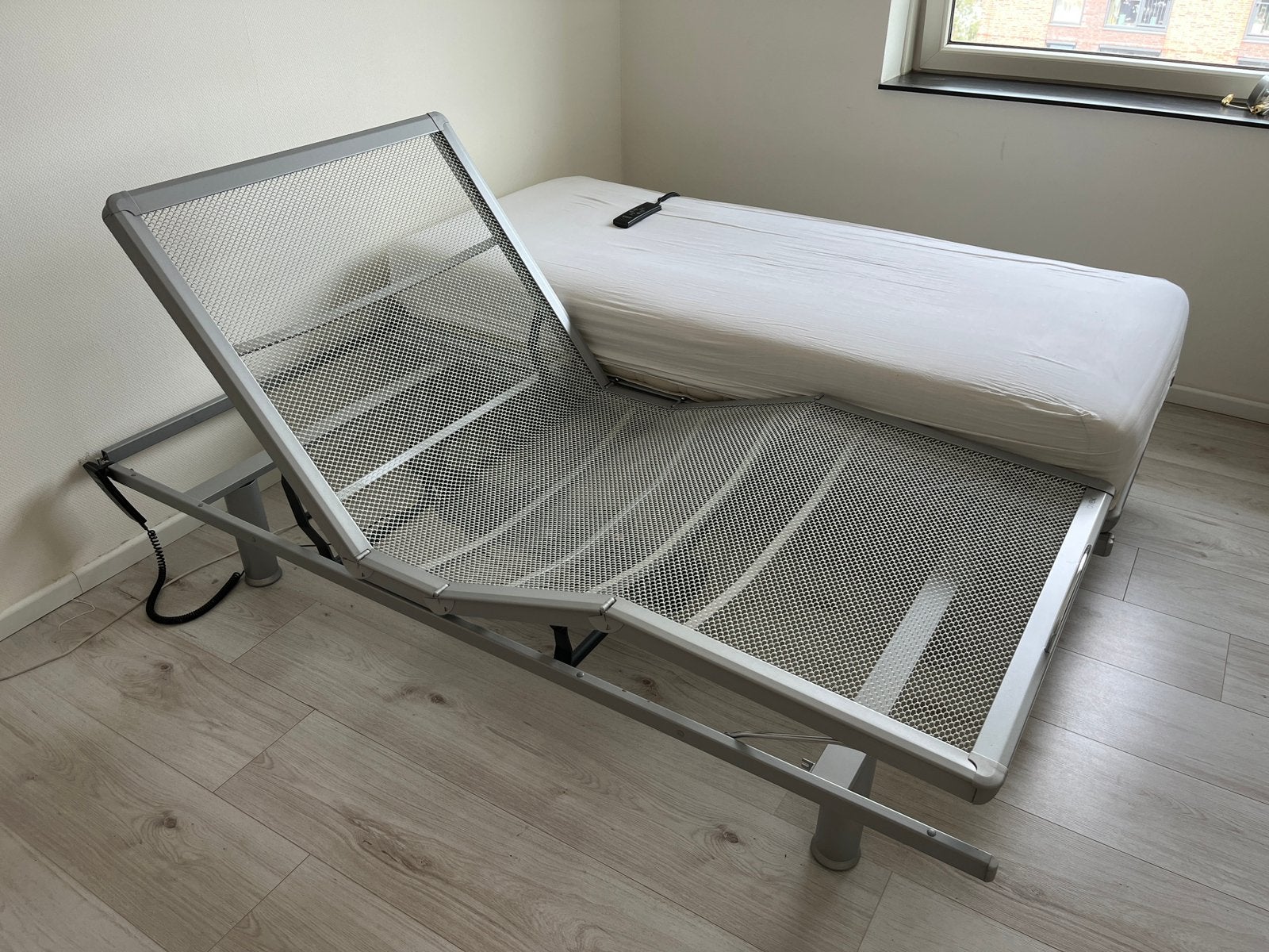 Avek electrisch bed 180x200. 2x90x200, Huis en Inrichting, Ophalen, Zo goed als nieuw, Tweepersoons, 180 cm