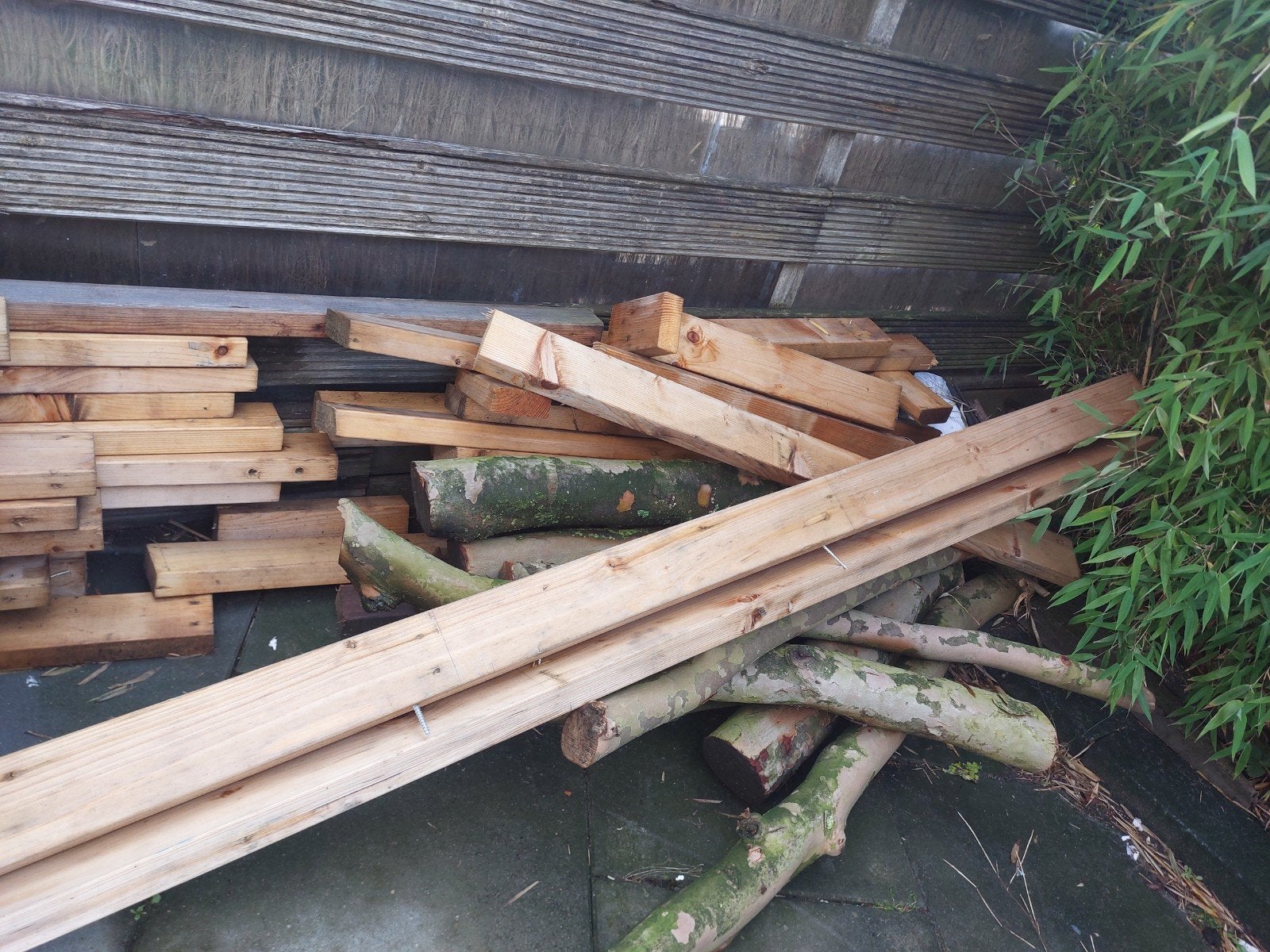 Diverse partij hout: planken, balken en boomstammen, Ophalen, Gebruikt, 25 tot 50 mm, Balk