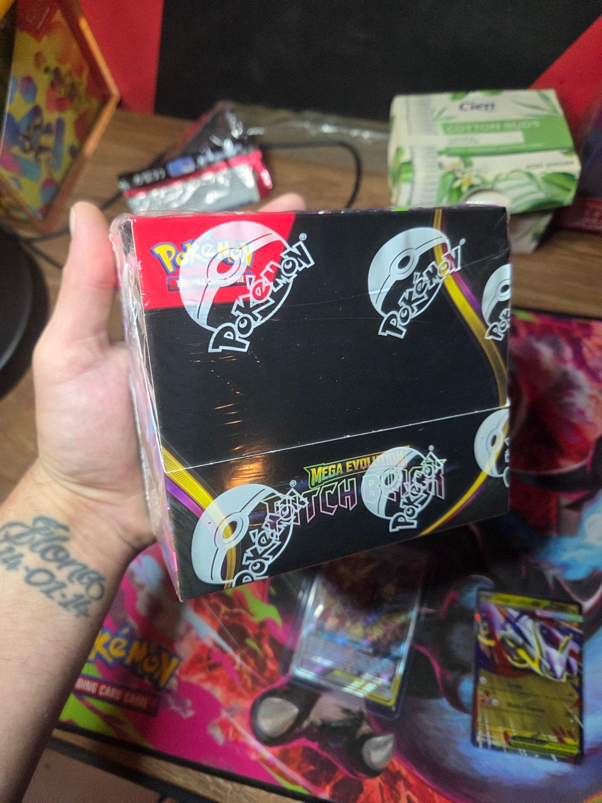 Pitch Black Boosterbox Nieuw en Sealed 36 packs Mega Evoluti, Hobby en Vrije tijd, Verzamelkaartspellen | Pokémon, Ophalen of Verzenden
