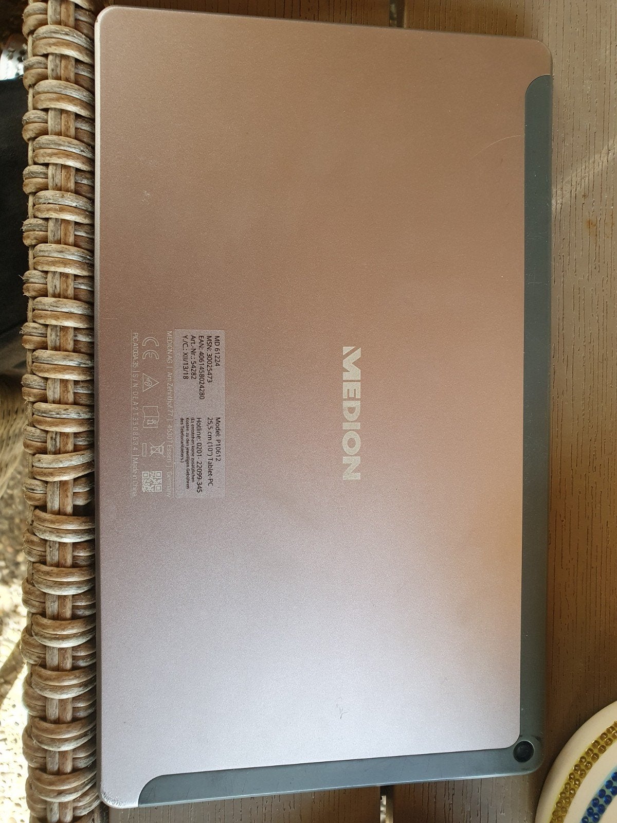 Medion P10612 Tablet-PC - Oplaadpoort werkt soms niet, 10 inch, 32 GB, P10612, Medion