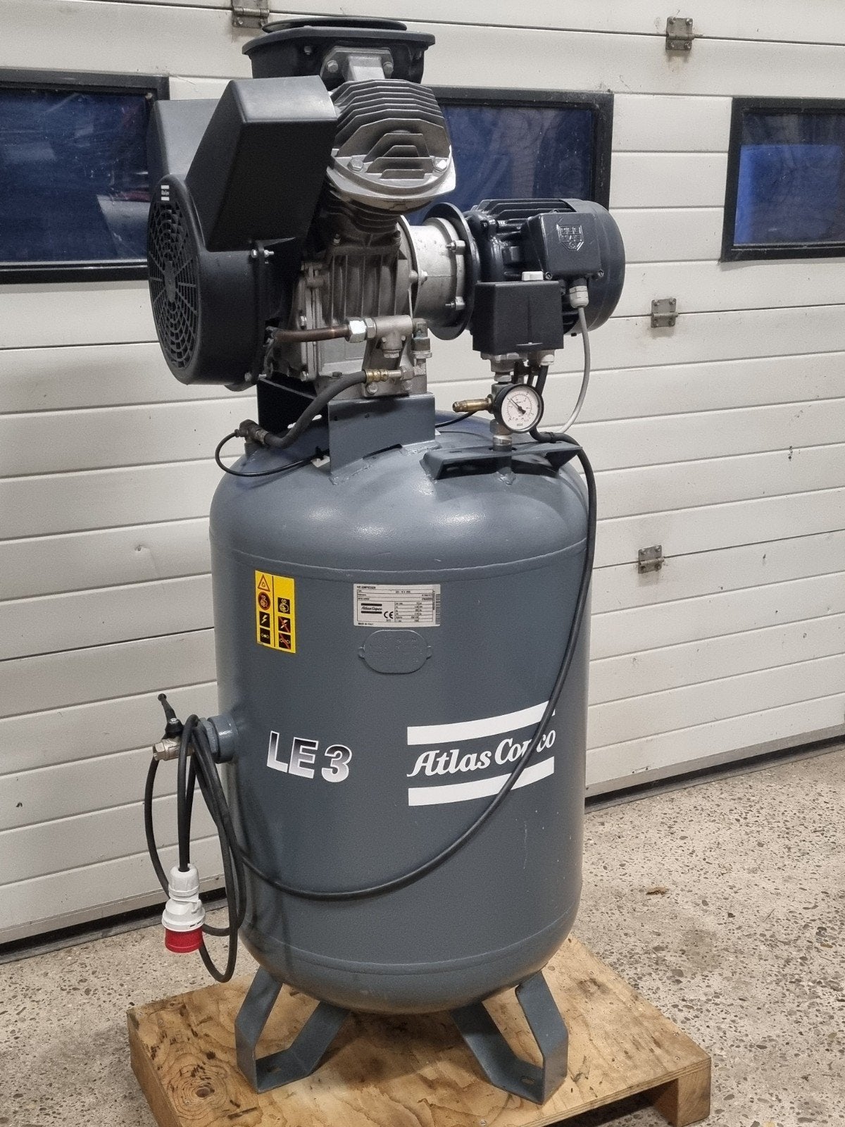 Atlas copco Compressor, Doe-het-zelf en Verbouw, Compressors, Gebruikt, Mobiel, 6 tot 10 bar, 100 liter of meer